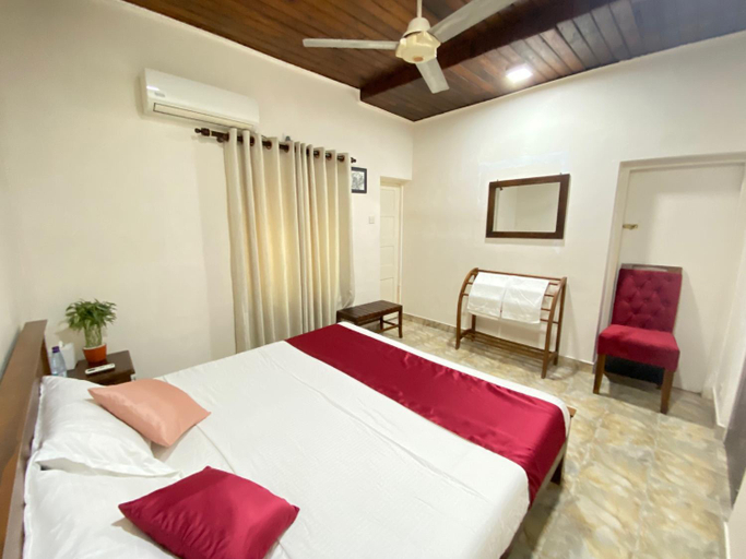Others 5, Lodge 87, Negombo