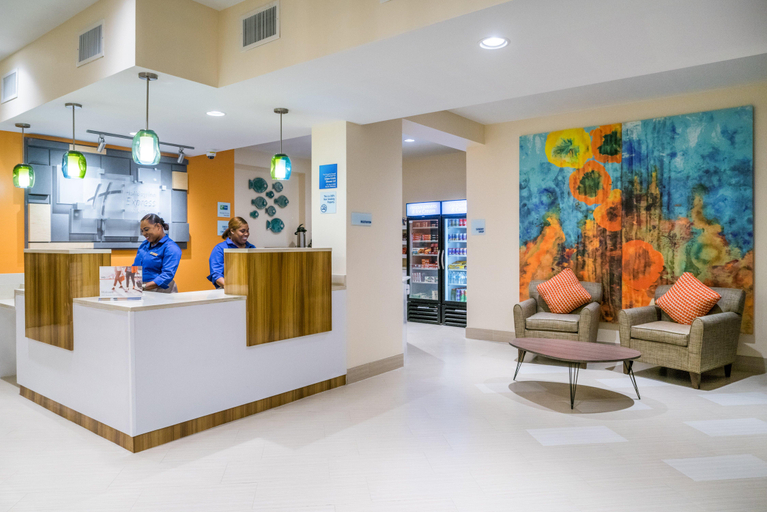 Public Area, Holiday Inn Express & Suites NASSAU