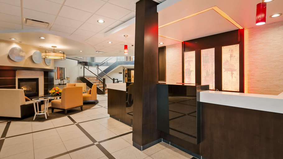 Public Area 2, Best Western Premier Denham Inn & Suites, Division No. 11