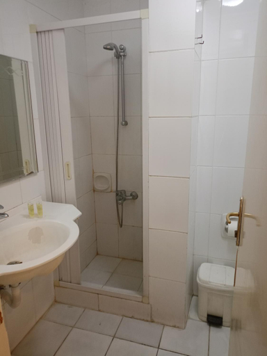 Others 4, Delmon Suites, Wadi Essier