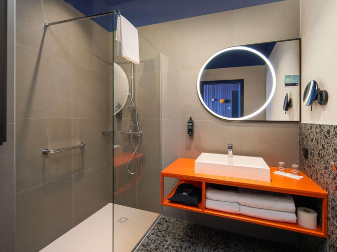 Bathroom 4, Ibis Styles Katowice Airport, Lubliniec