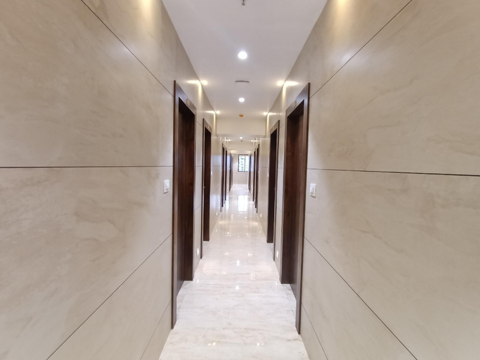 Bathroom 2, Hotel Saffron Inn Thane West, Thane
