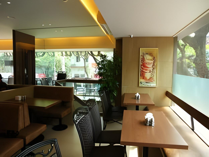 Food & Drinks 5, Hotel Sai Inn, Mumbai Suburban