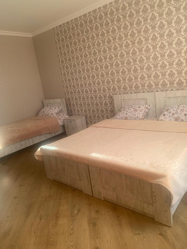 Others 4, Sweet Home, Kutaisi