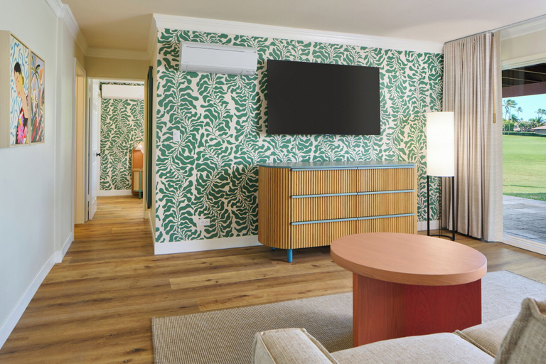 Television 3, Royal Lahaina Bungalows & Spa, Maui