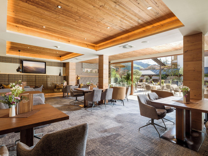 Public Area 3, Zentral, Kitzbühel