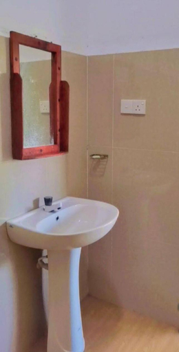 Bathroom 2, Bundala Swan cottages, Hambantota
