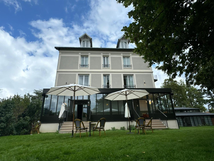 Exterior view 5, Villa Edmond Hôtel & Spa - Maison Blanche Bièvres, Essonne