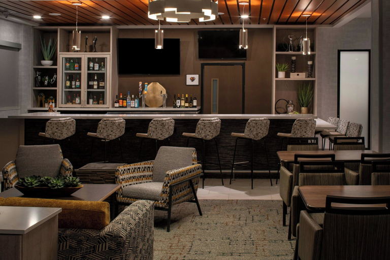 Food & Drinks 5, Fairfield By Marriott Inn & Suites Surprise Prasada, Maricopa
