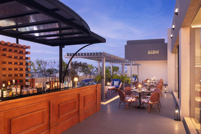 Bar (on property) 4, Sarovar Portico Hanumangarh, Hanumangarh