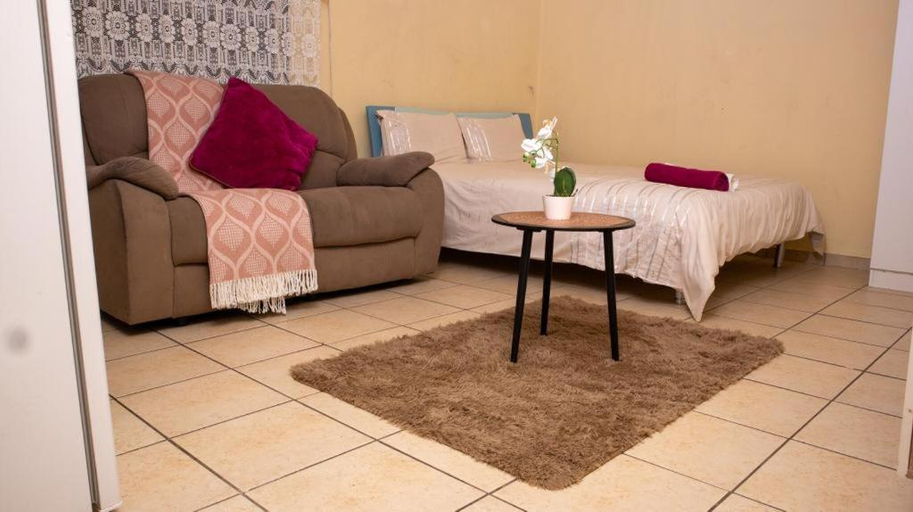 Others 3, Green Reeds bnb, Ekurhuleni