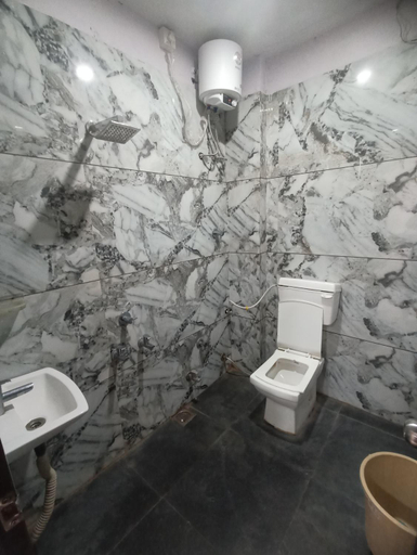 Bathroom 2, Hotel Shree Krishna Palace, Ujjain