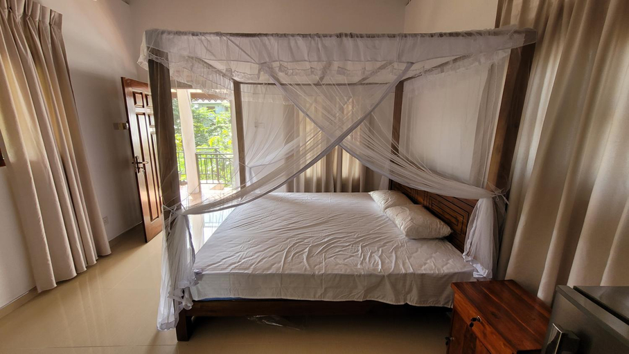 Others 4, Serenity Lodge, Bope-Poddala