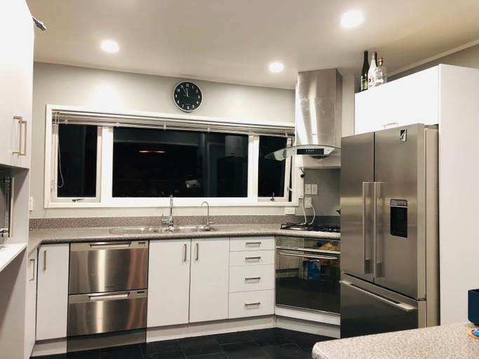 Others 5, Peaceful and Lovely Home with External Private Bathroom, Waitakere