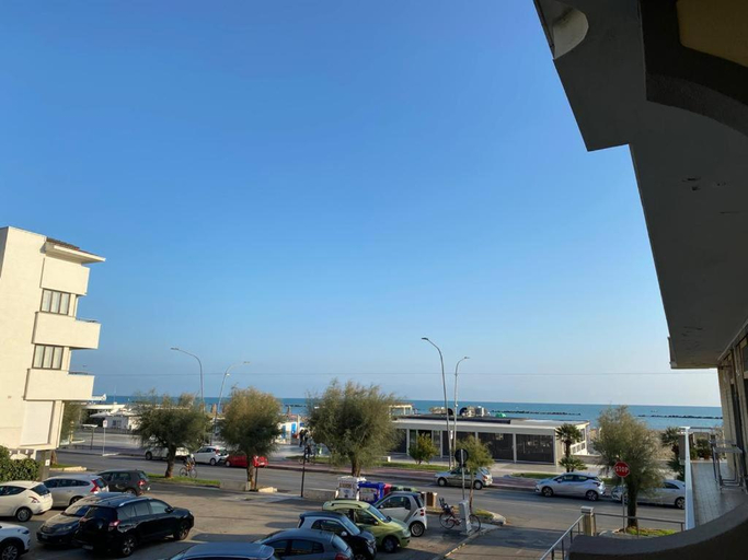 Others 5, Vista Mare, Pescara