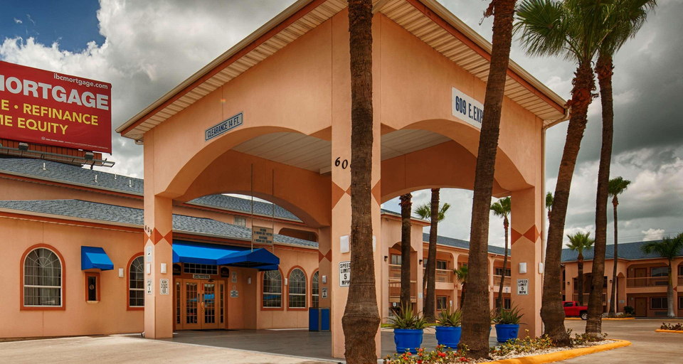 Exterior & Views 2, SureStay Hotel By Best Western Mission, Hidalgo