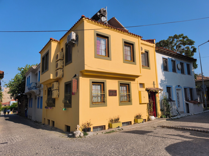 Primary image