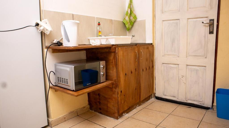 Others 4, Green Reeds bnb, Ekurhuleni