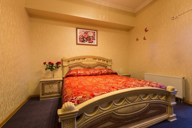 Others 5, Parus Park-hotel, Western