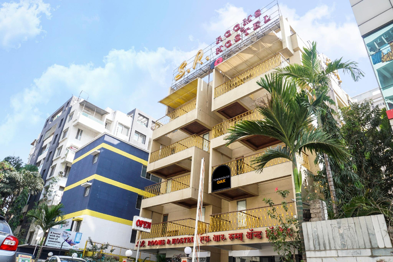 Others 2, Super Townhouse OAK SR Hotel wakad, Pune