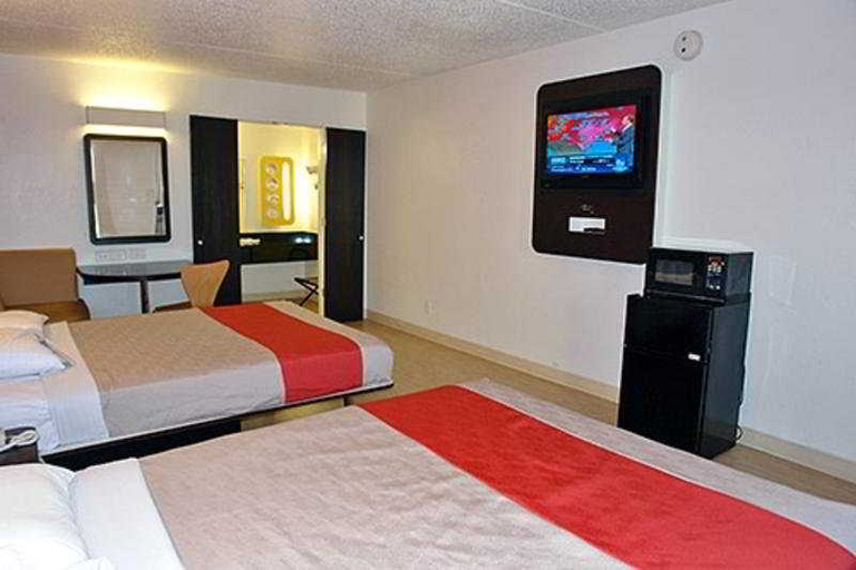 Bedroom 3, Motel 6 San Antonio, TX - Downtown - Market Square, Bexar
