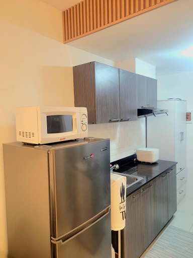 Others 4, Bigg Apol Suite, Mandaluyong