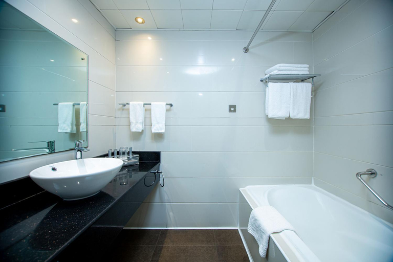 Bathroom 4, Lancaster Kumasi City Hotel, Kumasi