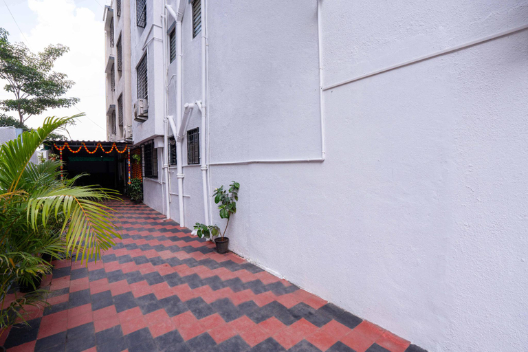 Public Area 2, Treebo Royal Comfort Atithi, Pune