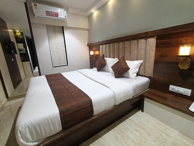 Others 4, Hotel Saffron Inn Thane West, Thane