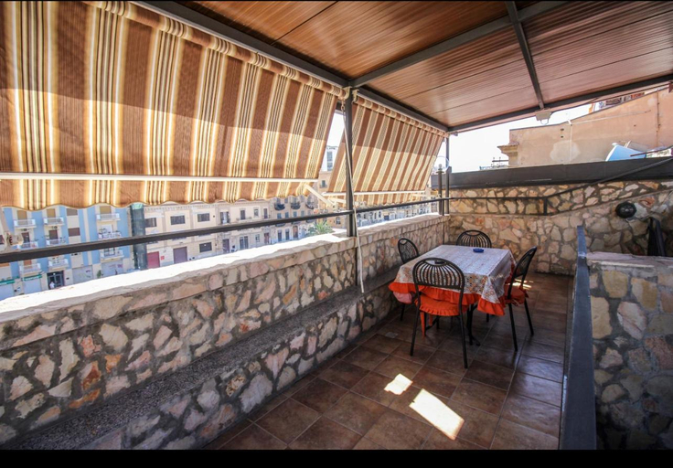 Others 5, Anthony Apartments Central Station, Palermo