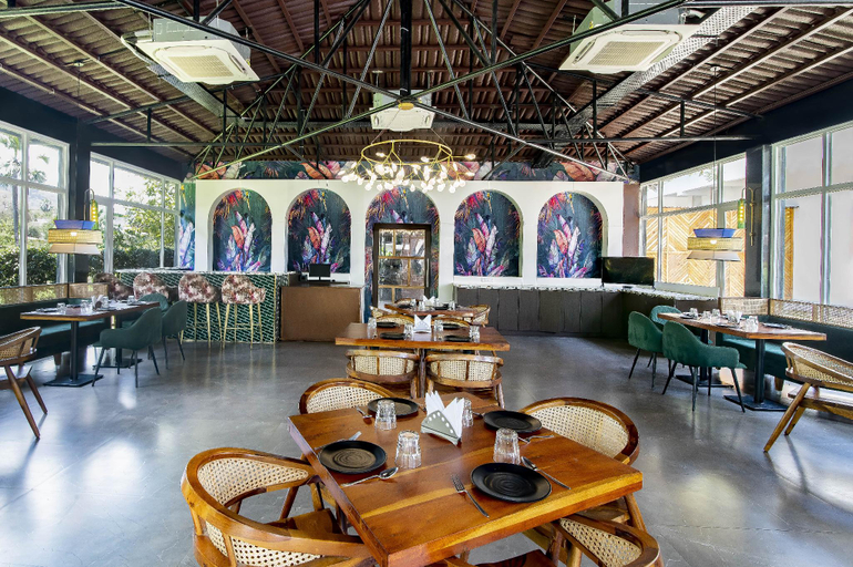 Food & Drinks 4, Silver Oak By Bay Hotels , Raigarh