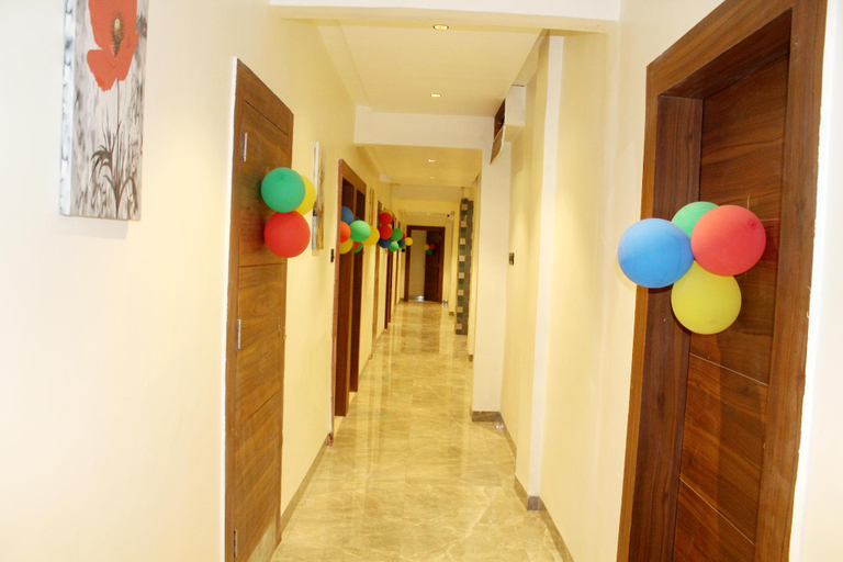 Others 3, Hotel India Gate, Pune
