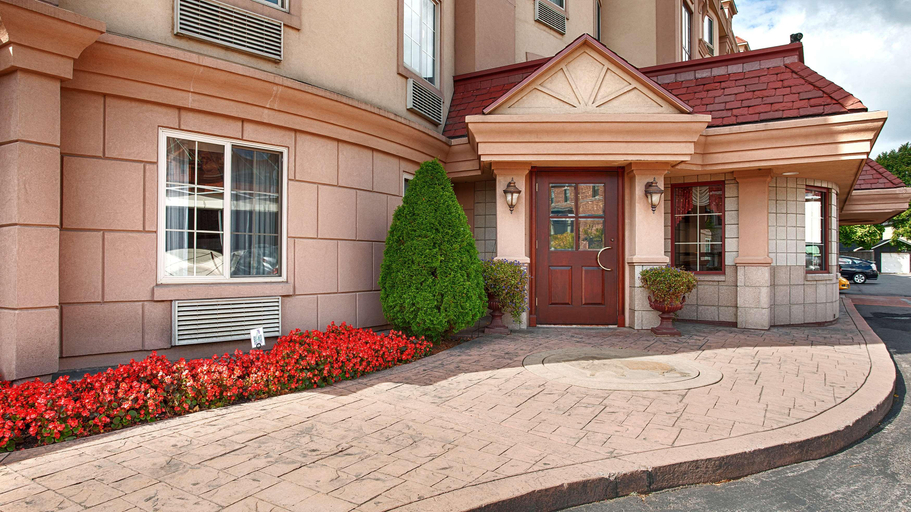 Exterior & Views 2, Best Western on the Avenue, Erie