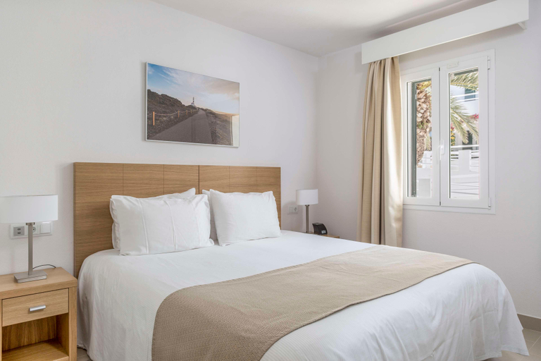 Bedroom 4, White Sands Beach Club, Baleares