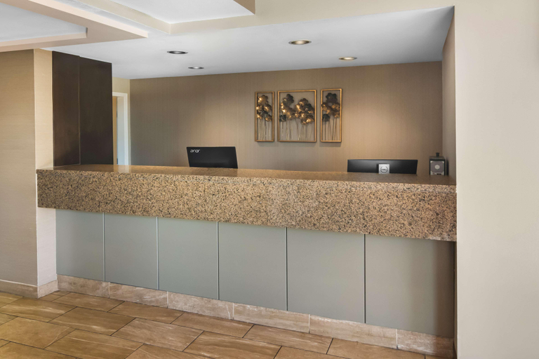 Public Area 2, Best Western Plus Osoyoos Hotel & Suites, Okanagan-Similkameen