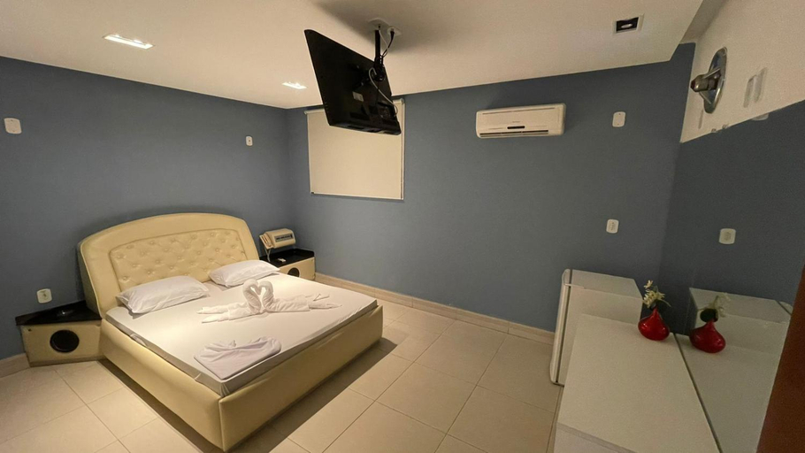 Others 2, Lovely Motel - 7,5km do Santuario Nacional, Roseira