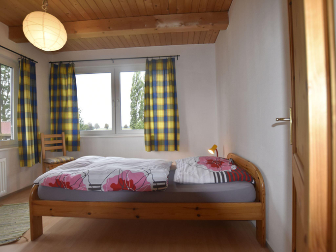 Others 4, Luxuriose Ferienwohnung in Boddin mit Garten, Rostock
