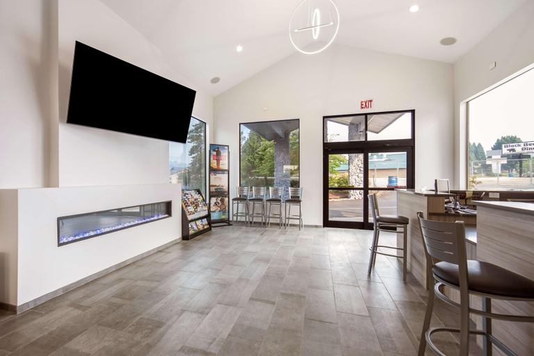 Public Area 2, Red Lion Inn & Suites Grants Pass, Josephine