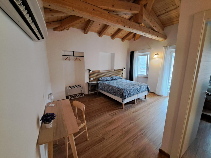 Others 3, B&B Il Cortile, Novara