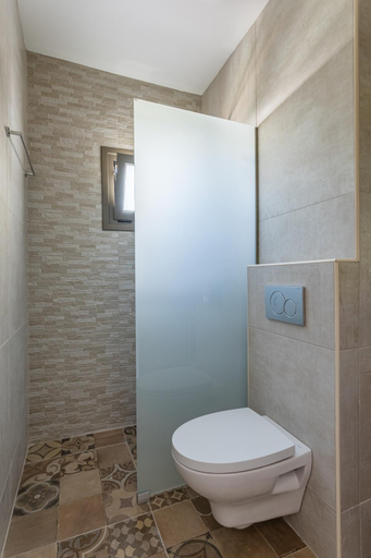 Bathroom 4, Lefkis apartments & studios, Peloponnese