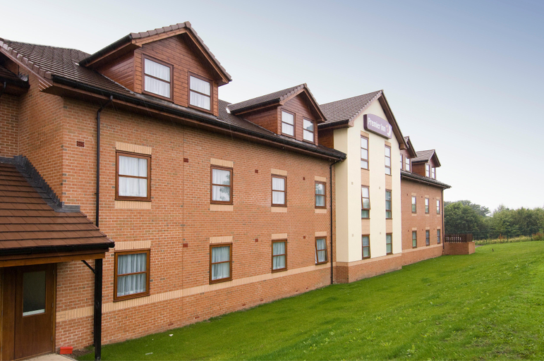 Exterior & Views 2, Premier Inn Ripley, Derbyshire