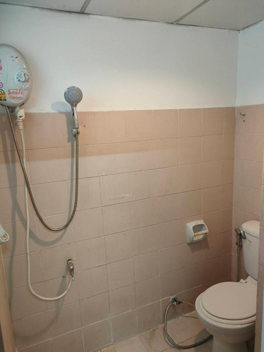 Bathroom, Golden Lotus Ratchada Apartment Bangkok, Huai Kwang