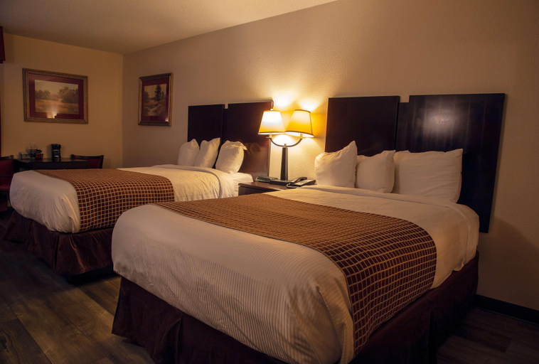 Bedroom 3, SureStay Plus Hotel by Best Western Tarboro, Edgecombe