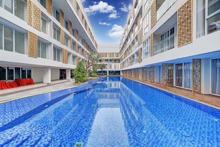 Sport & Beauty 5, Sunday Hotel Arshika Sunset Road, Denpasar