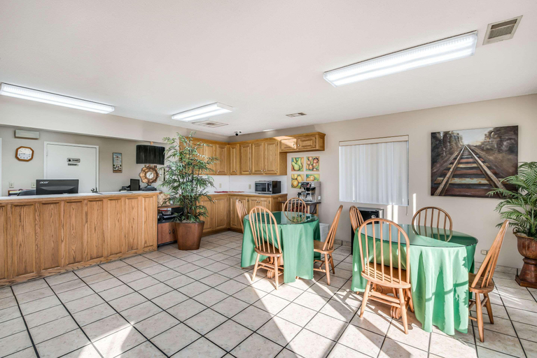 Public Area 2, Rodeway Inn Gurdon I-30, Clark