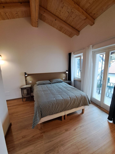 Others 4, B&B Il Cortile, Novara
