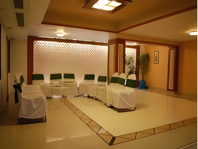 Others 5, Hotel Ranjits Lakeview, Bhopal