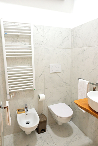 Bathroom 5, At Home Montebello, Rome