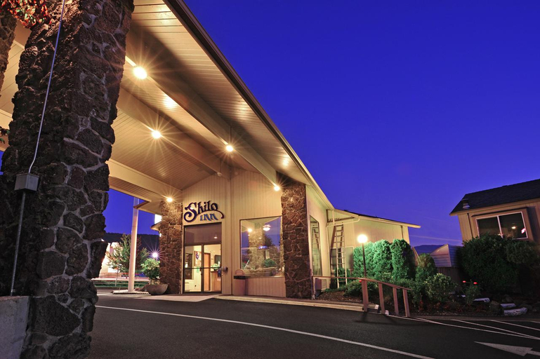 Public Area 2, Red Lion Inn & Suites Grants Pass, Josephine