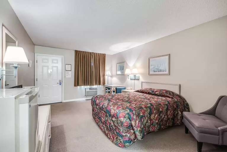 Bedroom 3, Rodeway Inn Gurdon I-30, Clark